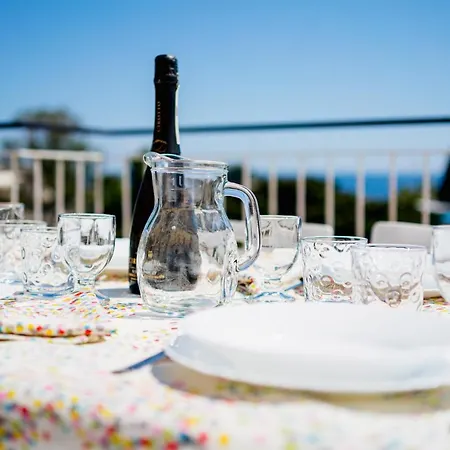 Guesthost - Tre Ponti Panoramic Seaview Apartamento Sanremo
