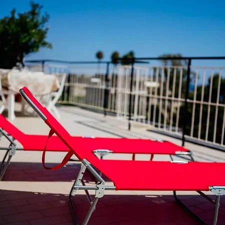 Guesthost - Tre Ponti Panoramic Seaview 아파트 산레모