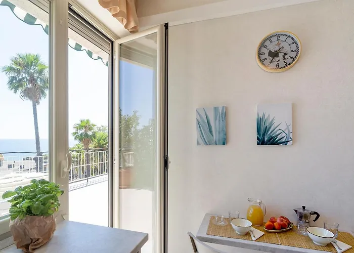 Guesthost - Tre Ponti Panoramic Seaview