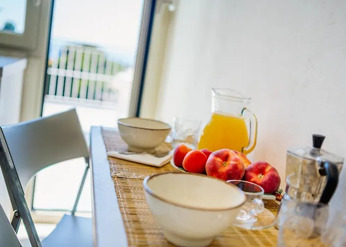 Guesthost - Tre Ponti Panoramic Seaview 산레모