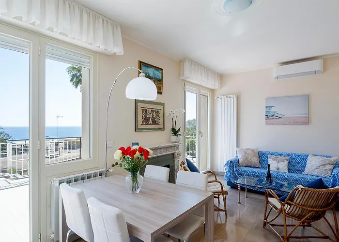 아파트 Guesthost - Tre Ponti Panoramic Seaview *